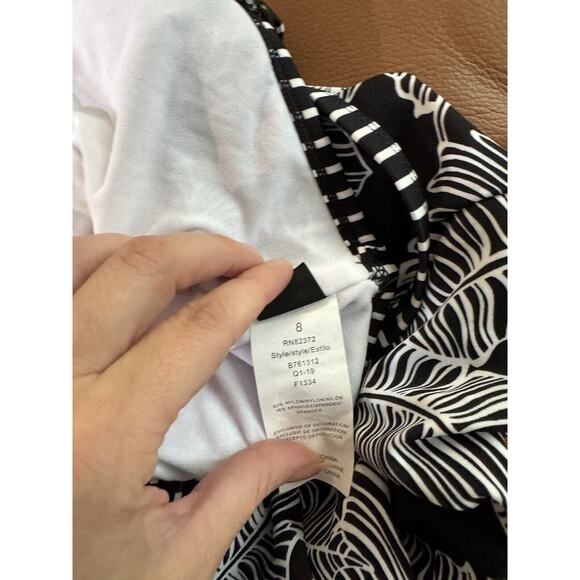 NWT Island Escape Coral Gables Black White Tropical Blouson Tankini Swim Top S 8 - Picture 8 of 8